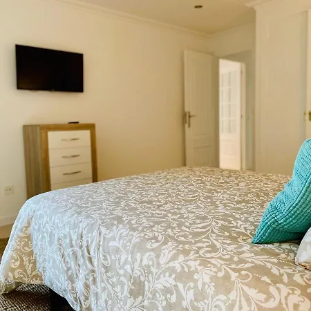 Διαμέρισμα Combarro Suite *