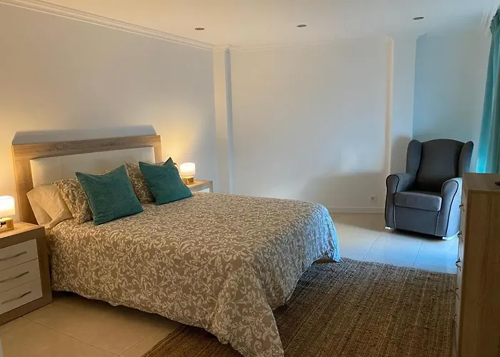 Διαμέρισμα Combarro Suite *